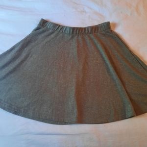 Green short flow skirt